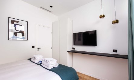 Courtyard Haven 7