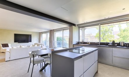 Grand Avenue Hideaway 6