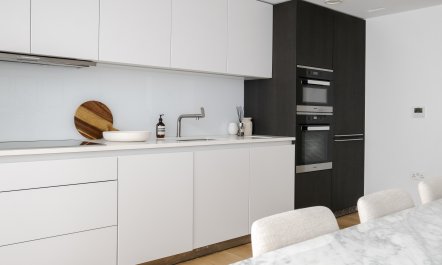 Muse of Notting Hill 5