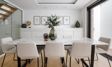 Muse of Notting Hill 1