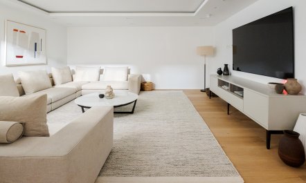 Muse of Notting Hill 0