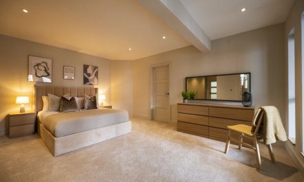 Henley Hideaway 1