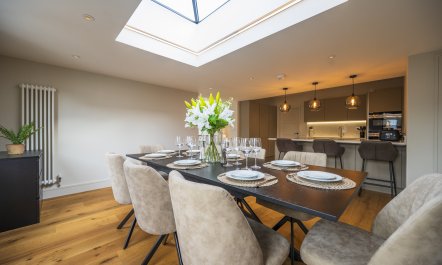 Henley Hideaway 7