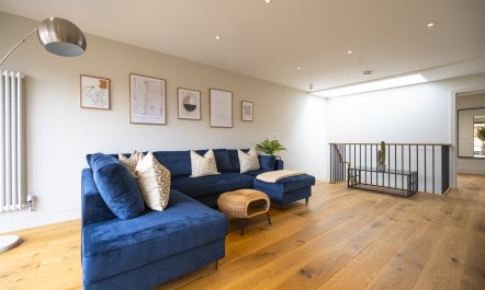 Henley Hideaway 2