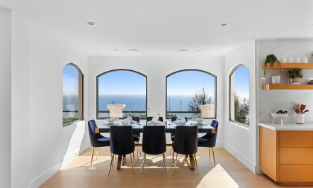 Coastal Horizon Living 9