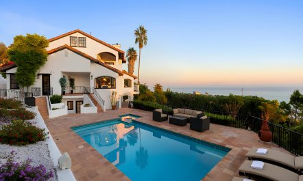 Coastal Horizon Living 3