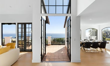 Coastal Horizon Living 6