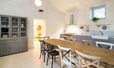 Under Sicilian Skies 9