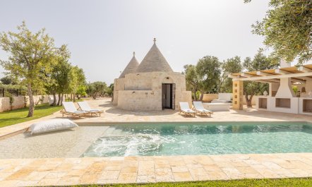 The Trulli of the Mulberry