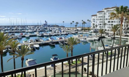 Front Row Marina 4