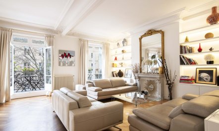 Parisian Architecture Views 4