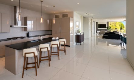 Front Row Mulholland 9