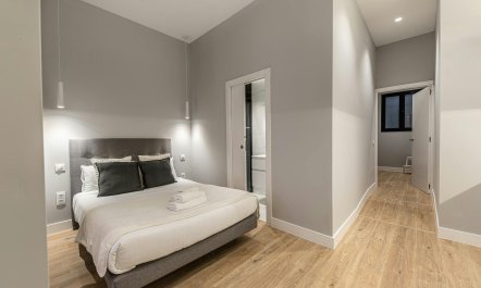 Life in Lavapi&eacute;s 8