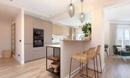 Rooftop & Sea Views 7