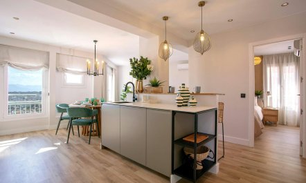 Rooftop & Sea Views 8