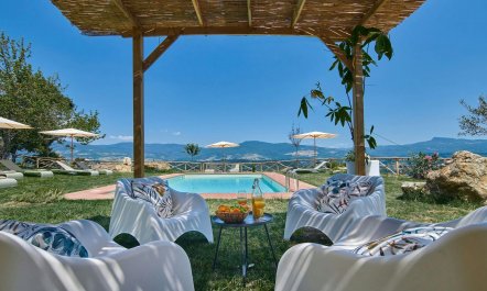 Quiet Tuscan Setting 4