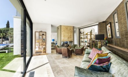 The Pretty Horizon 6