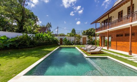 Flower of the Moon 4