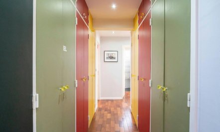 Port-Side Apartment 9