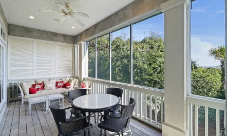 Oceanfront Retreat 4