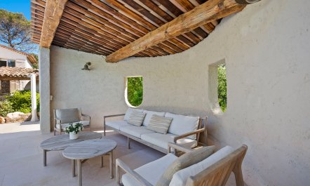 Quiet French Haven 4