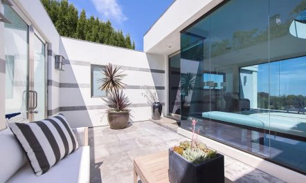 Beverly Hills Riche 1