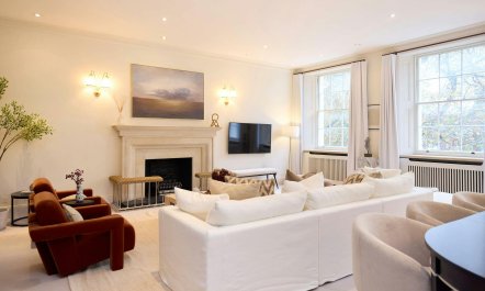 Hyde Park Serenity 0