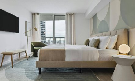 Brickell Beauty 8