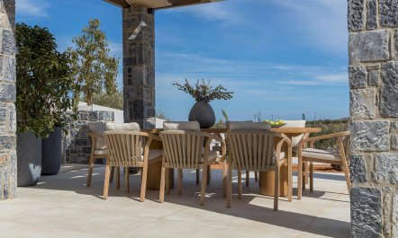 Golden Stonehouse Place 6