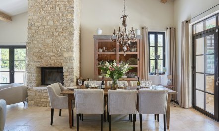 A Glass of Champagne 7