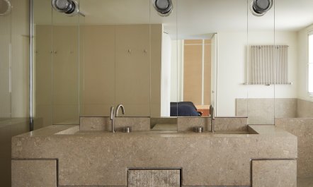 Parisian Atelier 7