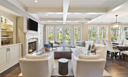 Oak Trees & Golfing Greens 0