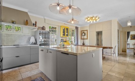 Blissful Bastide 8