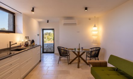 Olive Tree Abode 7
