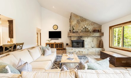 Alpine Sanctuary Near Hills 2