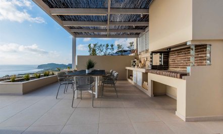 Seaside Escape Paradise 5