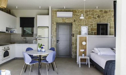 Sunset Cove Studio 5