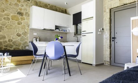 Sunset Cove Studio 3