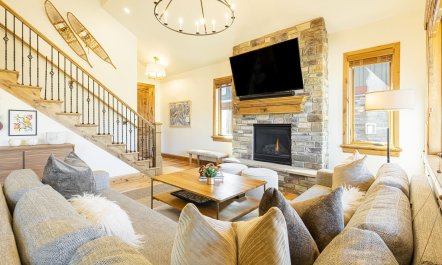 Quiet Mountain Nook 1