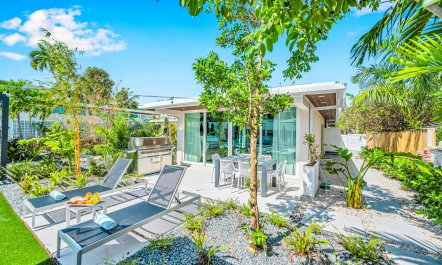 Tropical Dockhouse 3