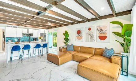 Tropical Dockhouse 4