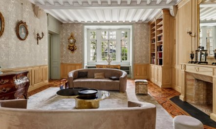 Elegant Urban Mansion 2