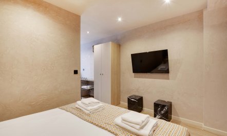 A Walk of Elegance 7