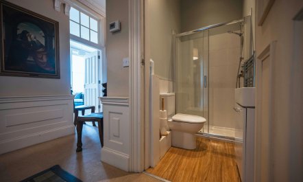 The Emerald Gallery 8