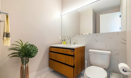 Greenpoint Emerald 7