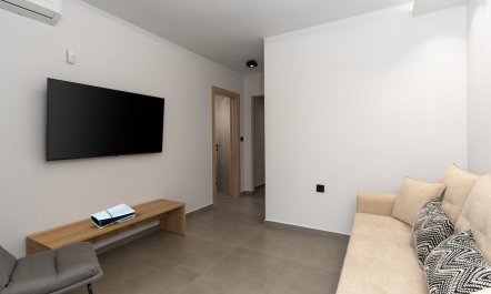 Golden Cove Retreat 9