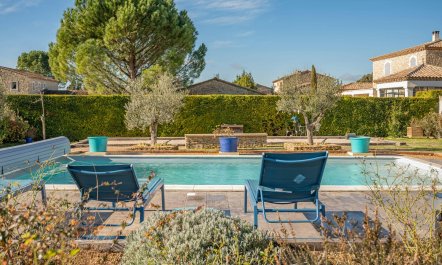 Proven&ccedil;al Stone 2