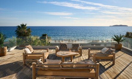 Warm Coastal Charm 1