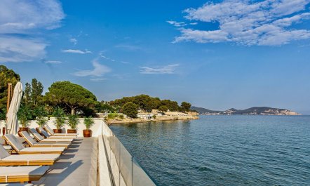 Warm Coastal Charm 7