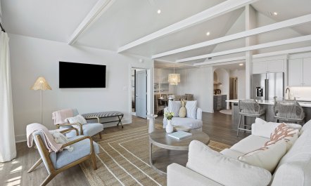 Ocean's Quiet Beauty 3